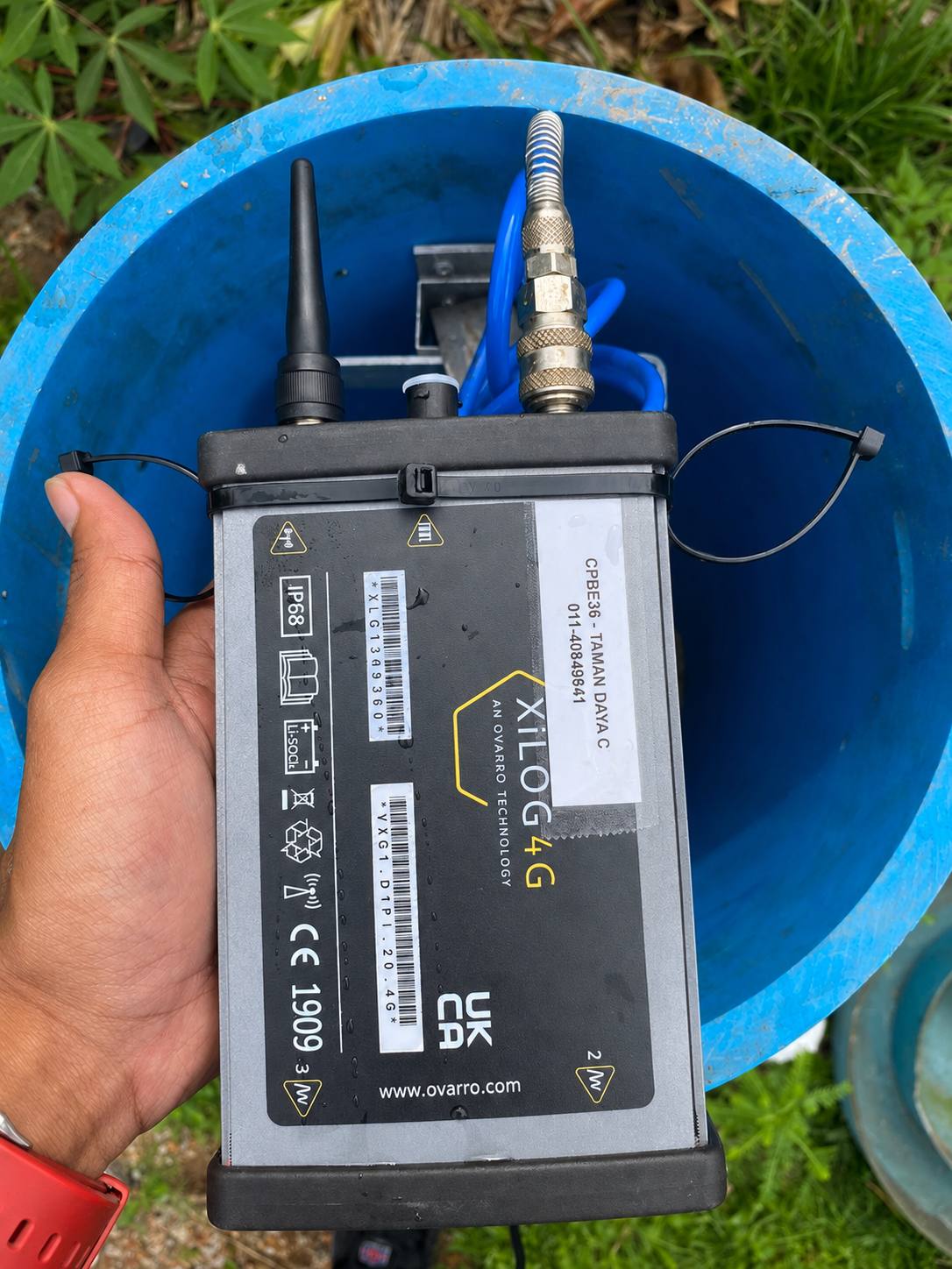 Mimtech technician commissioning a flowmeter onsite